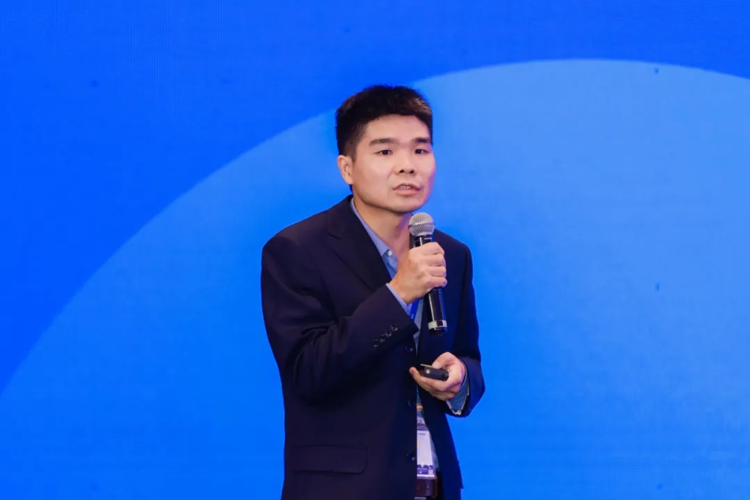 8.webp.jpg 8.webp.jpg